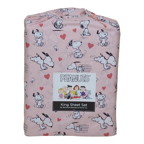 Peanuts Snoopy King Sheet Set By Berkshire Hearts Woodstock Valentines Pink - Picture 7 of 7